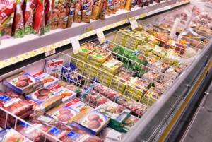 FROZEN FOOD HANDLING AND MERCHANDISING
